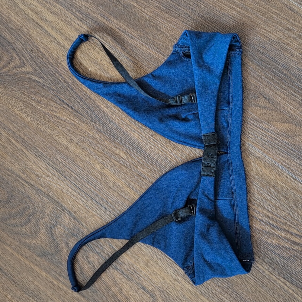 Nettle's Tale Bikini Top - Picture 3 of 9